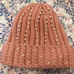 SUPER SOFT WINTER HAT